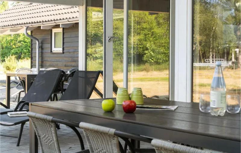 Billede 18 af Lovely Home In Rødby With Kitchen