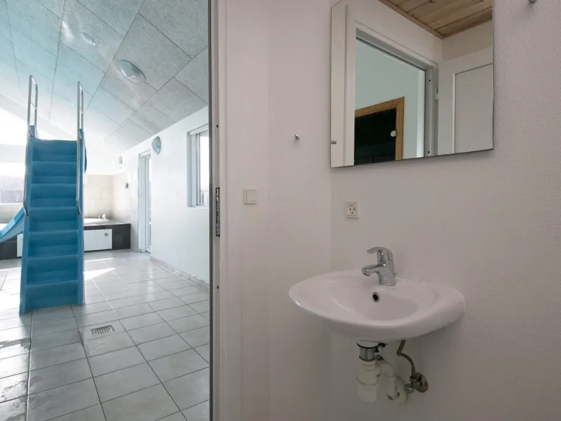 Billede 49 af 20 Person Holiday Home in Lokken