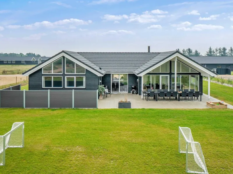 Billede 2 af 18 Person Holiday Home in Norre Nebel