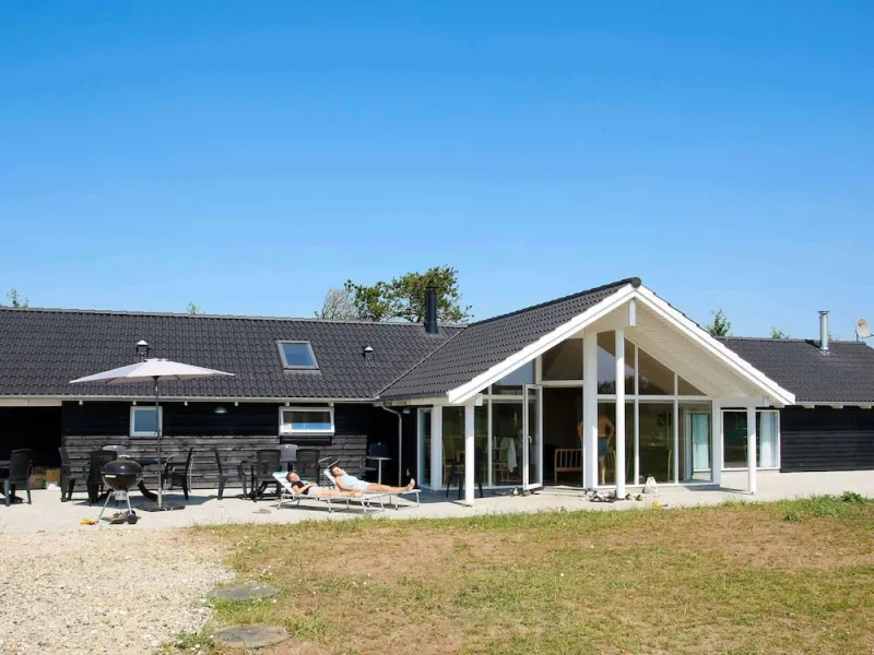 14 Person Holiday Home in Hojslev