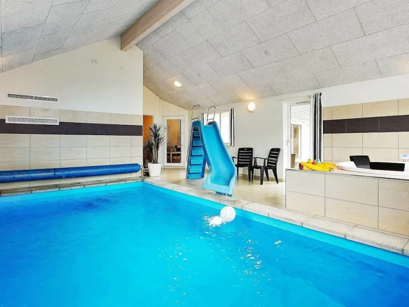 Billede 7 af Spacious Holiday Home in Glesborg near Ocean