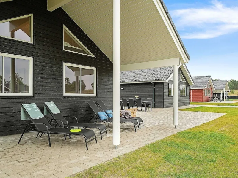 Billede 17 af Spacious Holiday Home in Grenå near Sea