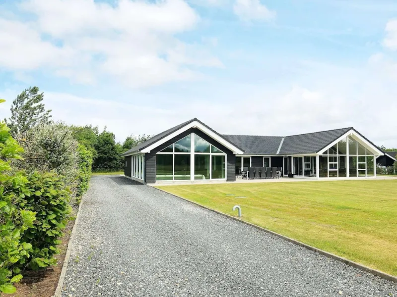 Billede 11 af 15 Person Holiday Home in Hojslev
