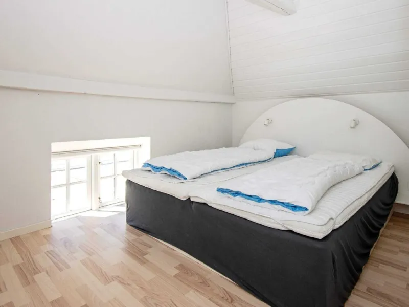 Billede 28 af Spacious Holiday Home in Jutland near Beach