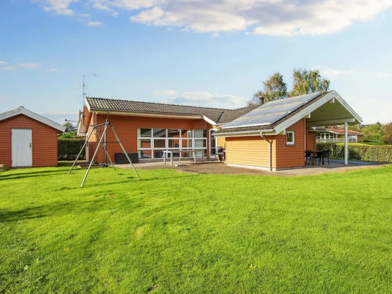 Seclusive Holiday Home in Jutland near Sea photo 1