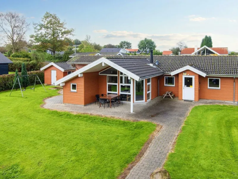 Seclusive Holiday Home in Jutland near Sea photo 3