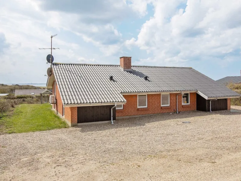 Spacious Holiday Home in Vestervig near Sea photo 1