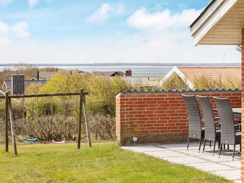 Spacious Holiday Home in Vestervig near Sea photo 3