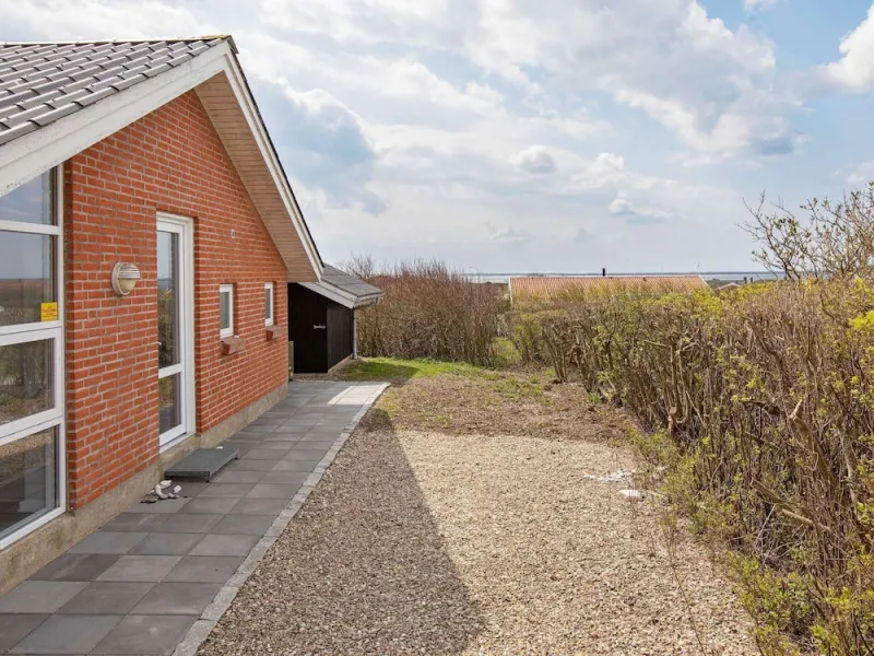 Spacious Holiday Home in Vestervig near Sea photo 9
