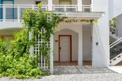 Billede 2 af Maho Beach Beautiful Garden Studio