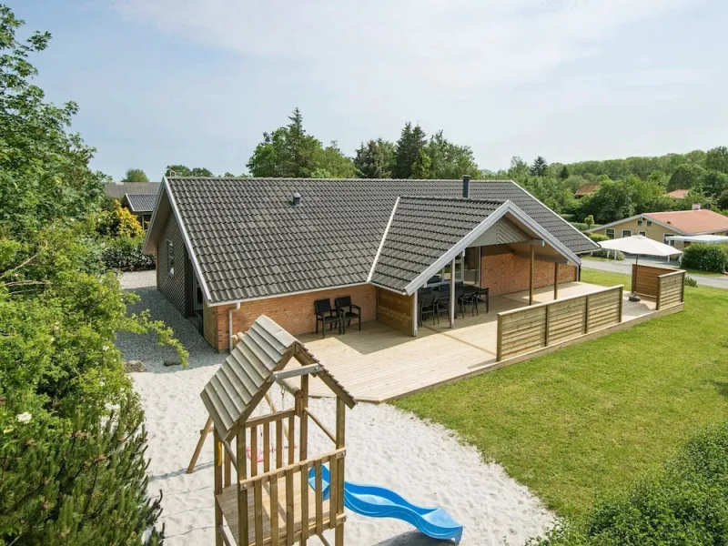Elegant Holiday Home in Jutland With Sauna