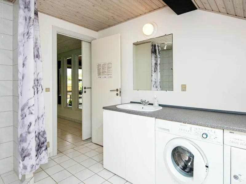 Billede 16 af Elegant Holiday Home in Jutland With Sauna