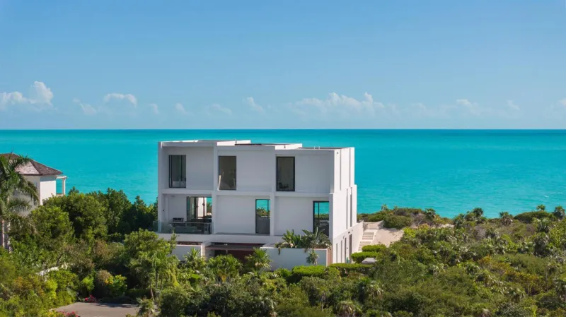 UXUE Villa 8 BR