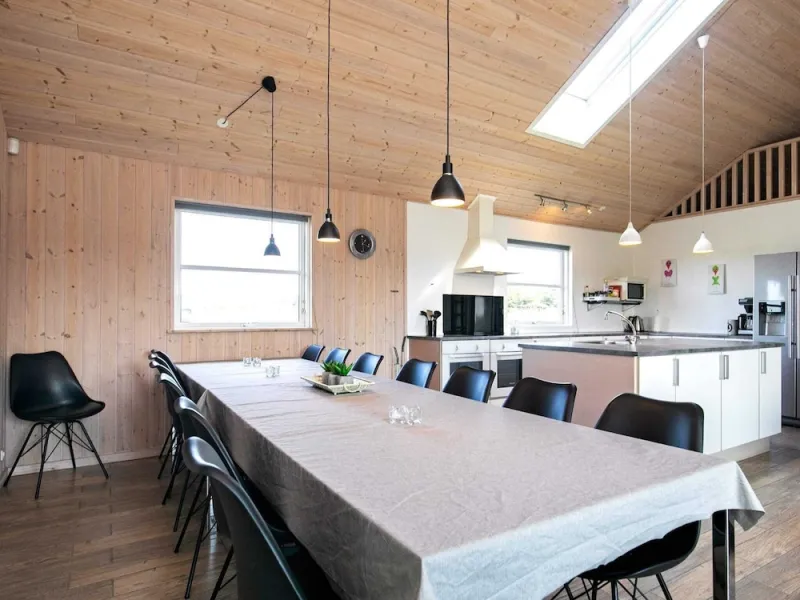 Billede 10 af 16 Person Holiday Home in Lokken-by Traum