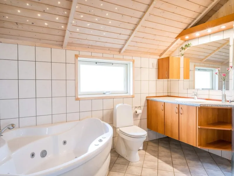 Billede 19 af 7 Person Holiday Home in Oksbol