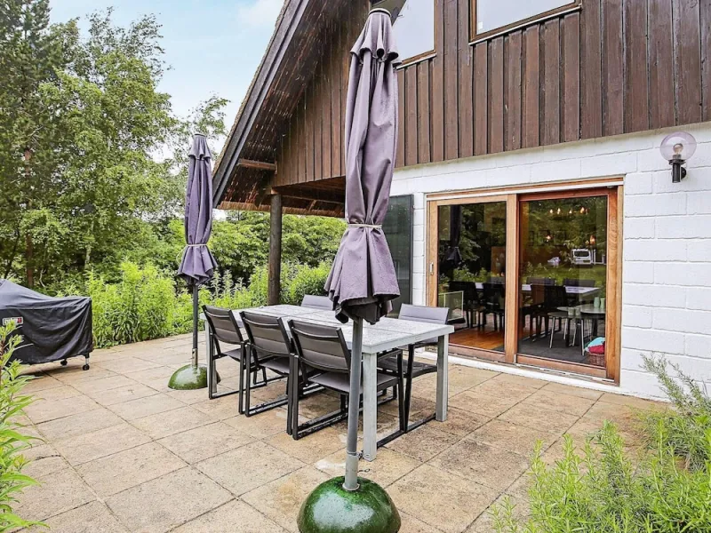 Billede 2 af Secluded Cottage Retreat at Ordrup Naes-by Traum