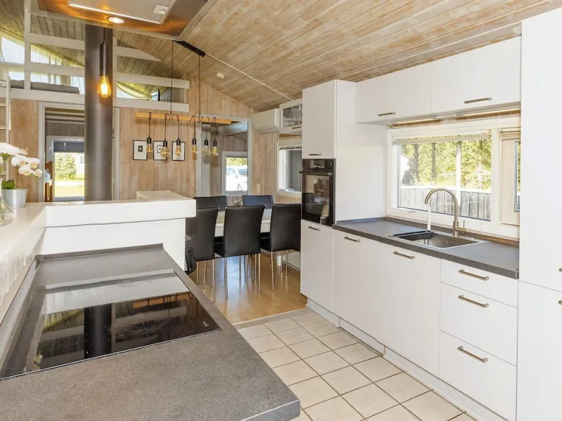 Billede 2 af 10 Person Holiday Home in Saltum-by Traum