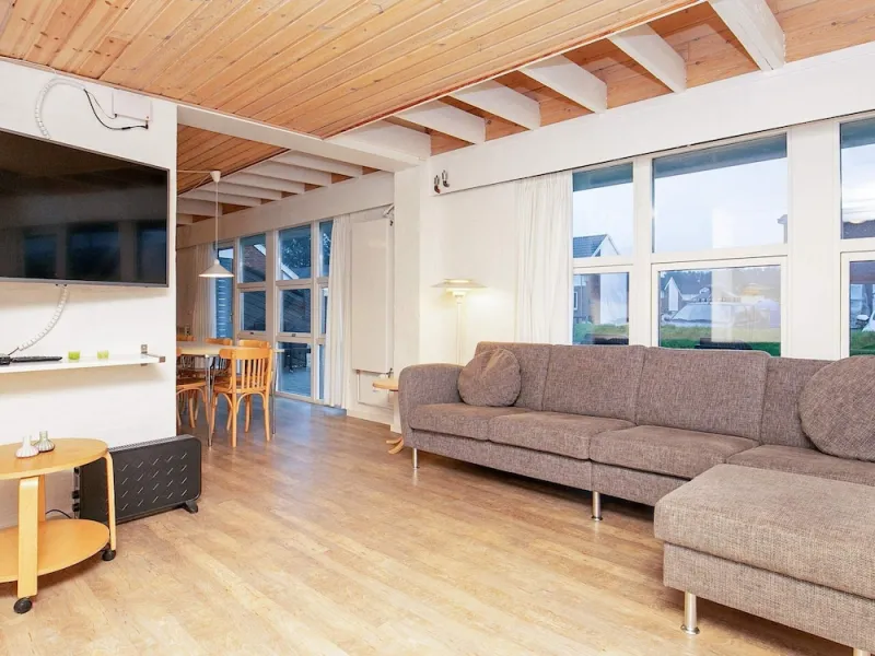 Billede 21 af 14 Person Holiday Home on a Holiday Park in Blavand
