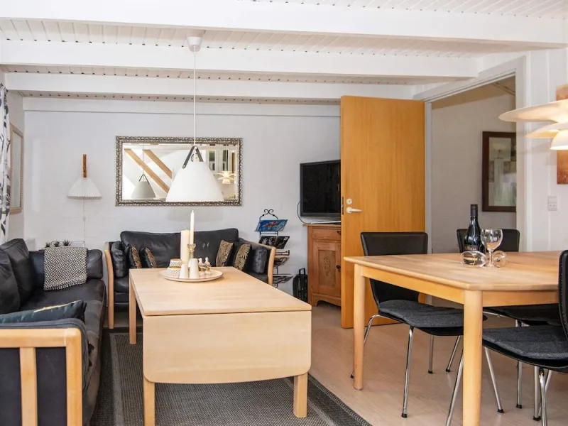 Billede 2 af 4 Person Holiday Home on a Holiday Park in Hemmet
