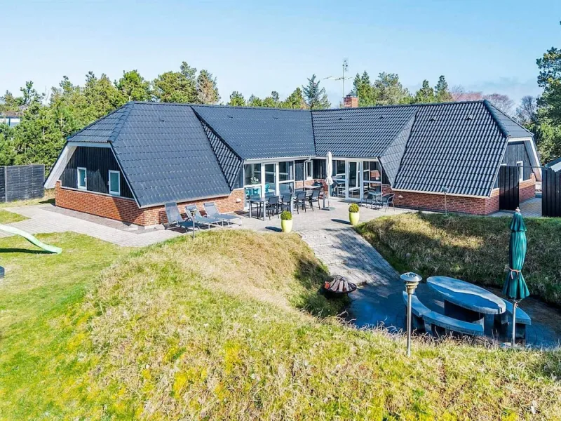 Billede 23 af 5 Star Holiday Home in Blavand