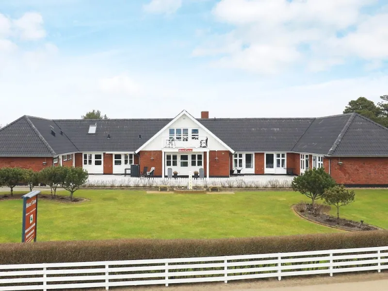 Billede 2 af 2 Person Holiday Home in Blavand