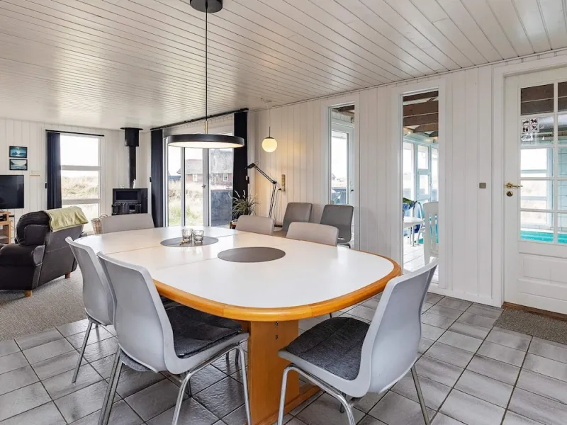 Billede 8 af 8 Person Holiday Home in Blavand