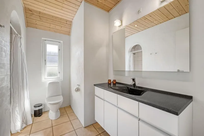Lovely Holiday Home With Fantastic Views, Fenced Grounds, And A Wilderness Bath photo 15
