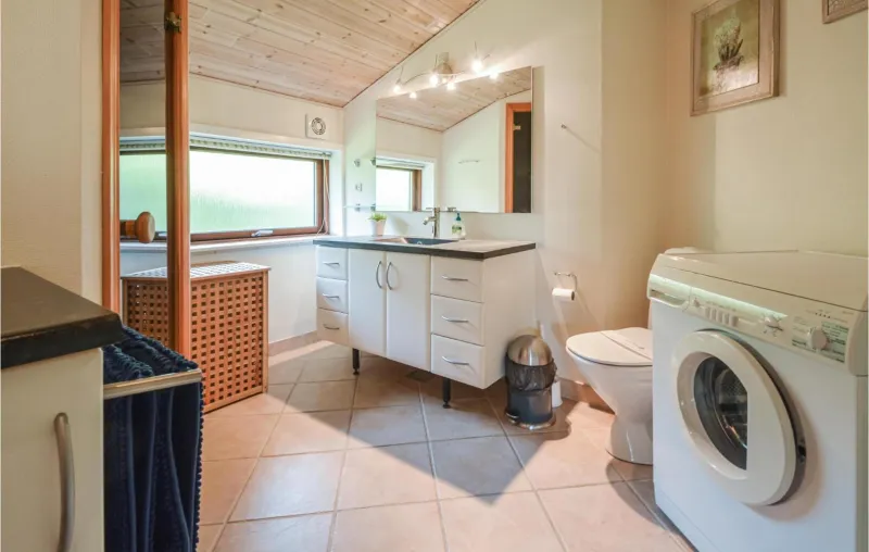 Awesome Home In Tarm With Sauna photo 2