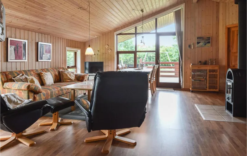 Awesome Home In Tarm With Sauna photo 5