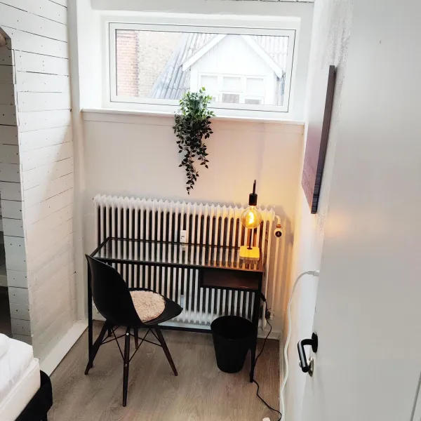 City Center Room With Free Parking photo 10