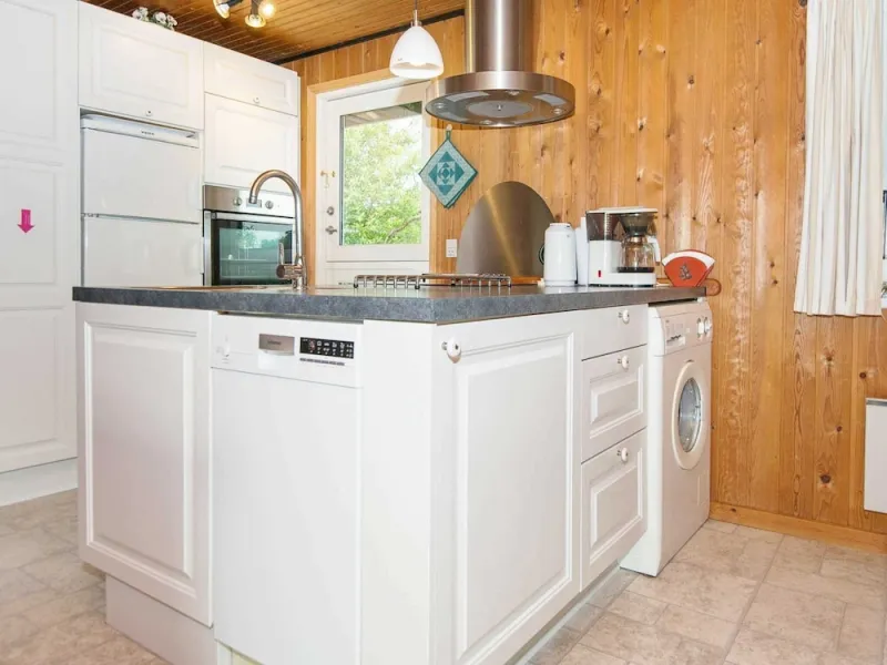 Billede 2 af Simplistic Holiday Home in Egernsund near Sea