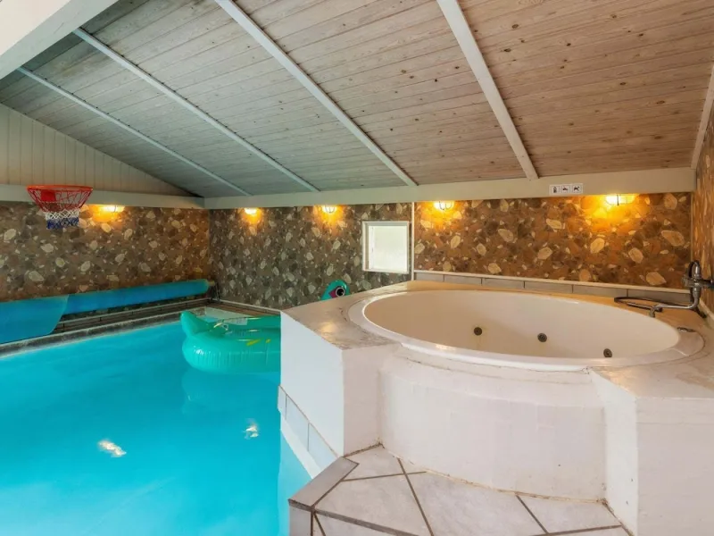 Billede 20 af 10 Person Holiday Home in Humble