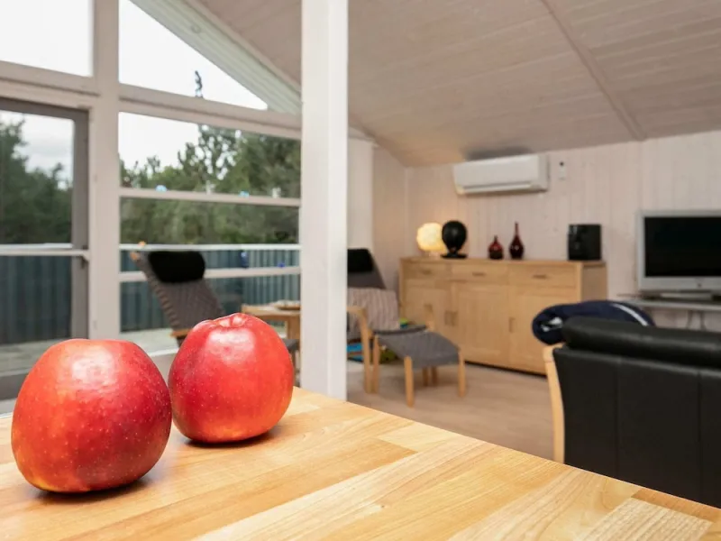 Billede 8 af 6 Person Holiday Home in Lokken
