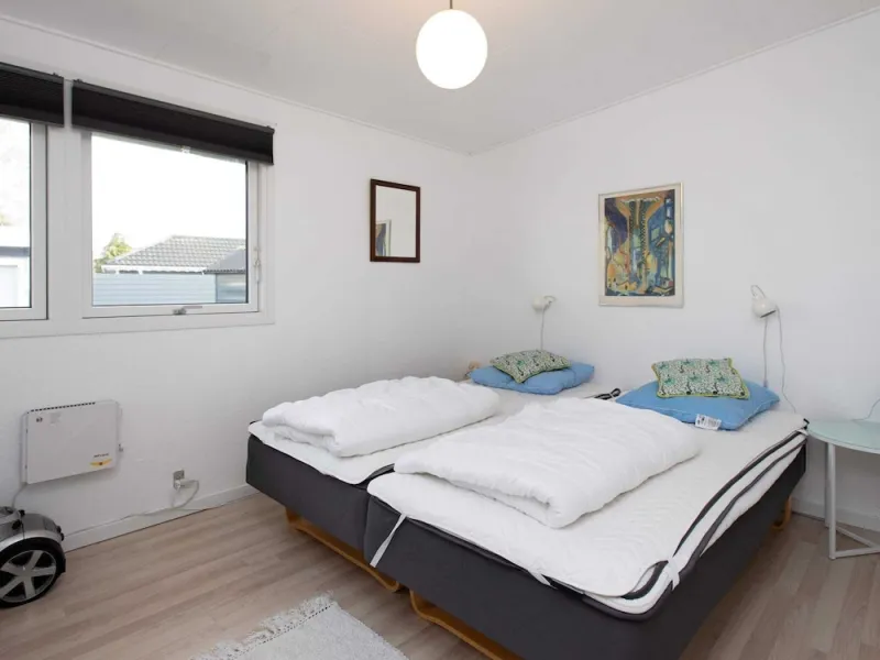 8 Person Holiday Home in Vaeggerlose