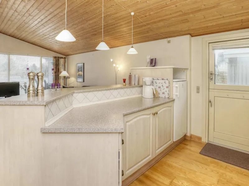 Billede 24 af 8 Person Holiday Home in Vaeggerlose
