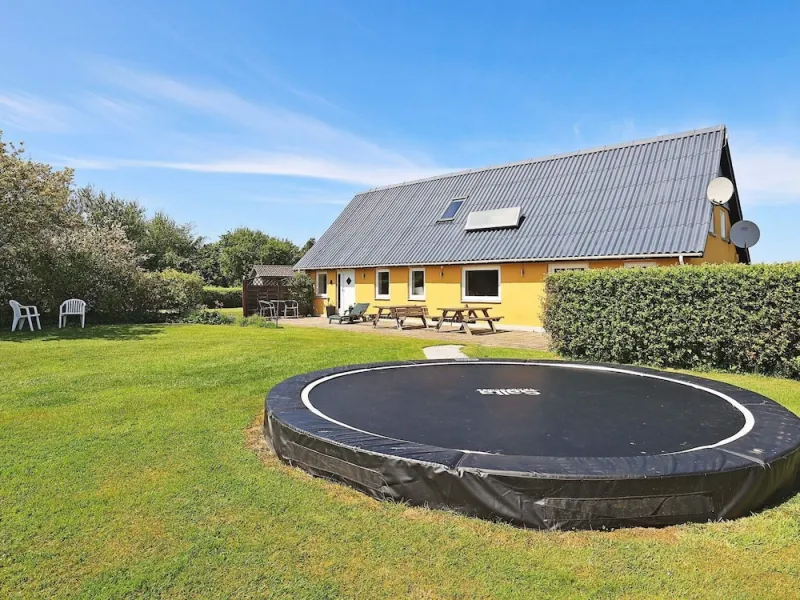 Billede 25 af Spacious Holiday Home in Vinderup near Fjord