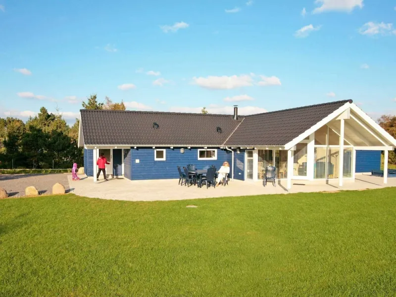 Billede 4 af Fabulous Holiday Home in Rodby Denmark near Sea