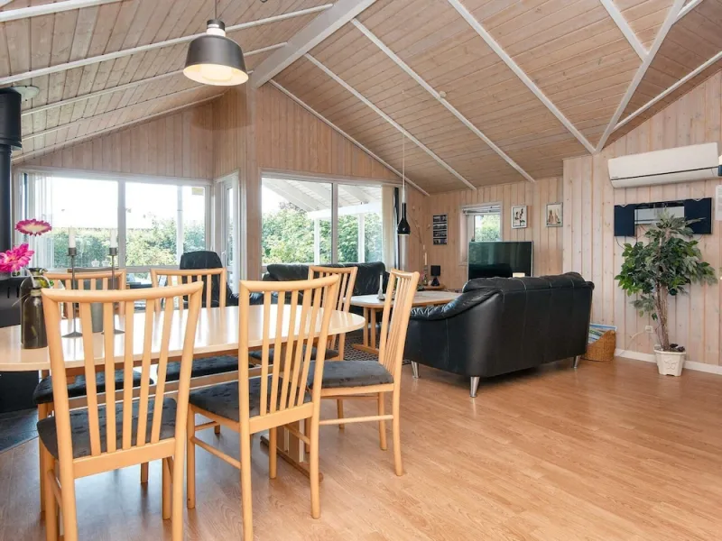 Billede 5 af Spacious Holiday Home in Haderslev near Sea