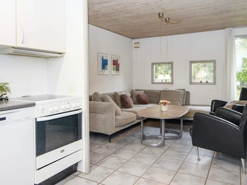 Billede 13 af 8 Person Holiday Home in Orsted-by Traum