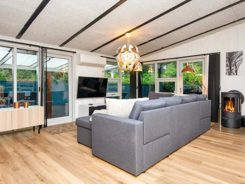 Billede 40 af Refined Holiday Home in Glesborg near Sea
