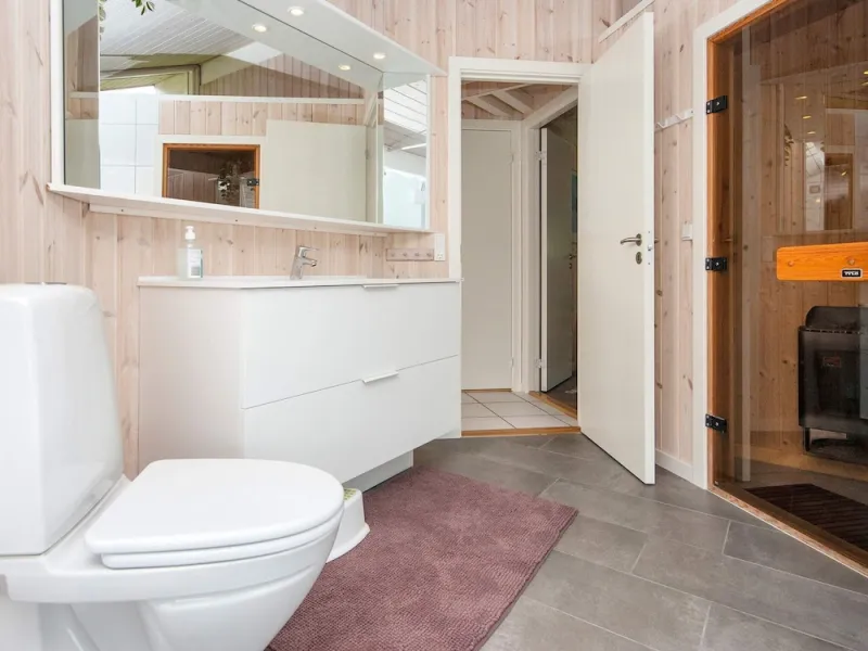 Billede 2 af 6 Person Holiday Home in Bjert-by Traum