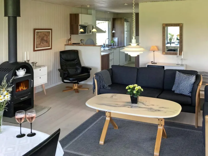 Billede 17 af Simplistic Holiday Home in Blokhus With Sea Nearby