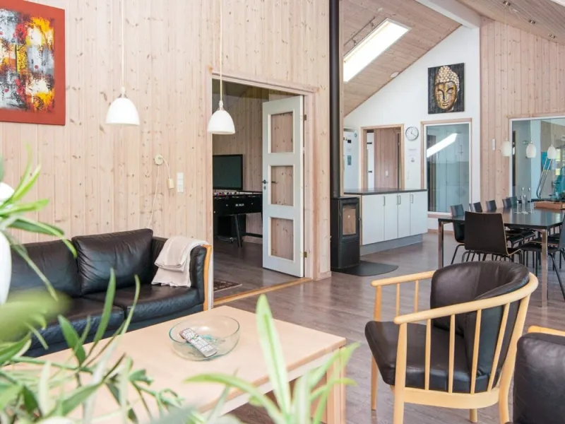 Billede 30 af Luxury Beach House With Pool