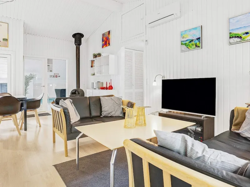 Billede 8 af 8 Person Holiday Home in Albaek