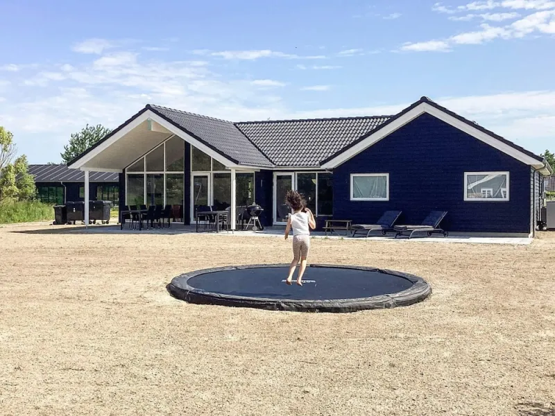 Billede 3 af 5 Star Holiday Home in Idestrup