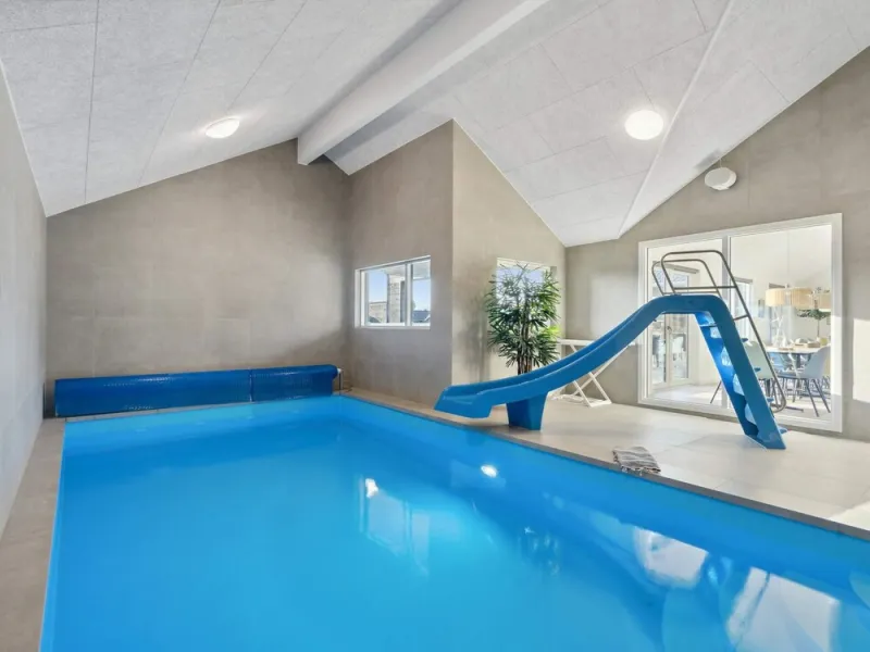 Billede 2 af 5 Star Holiday Home in Vejers Strand