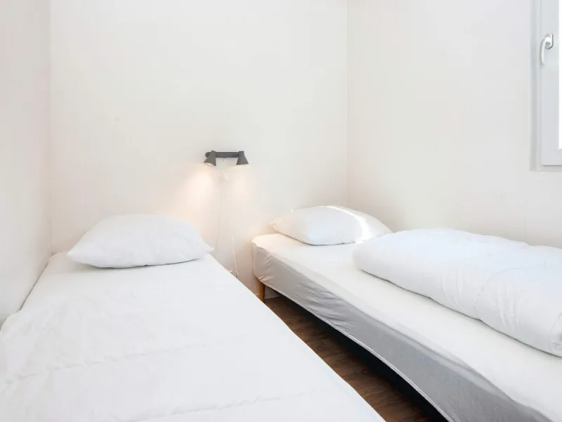 Billede 2 af Splendid Cabin in Camping Resort