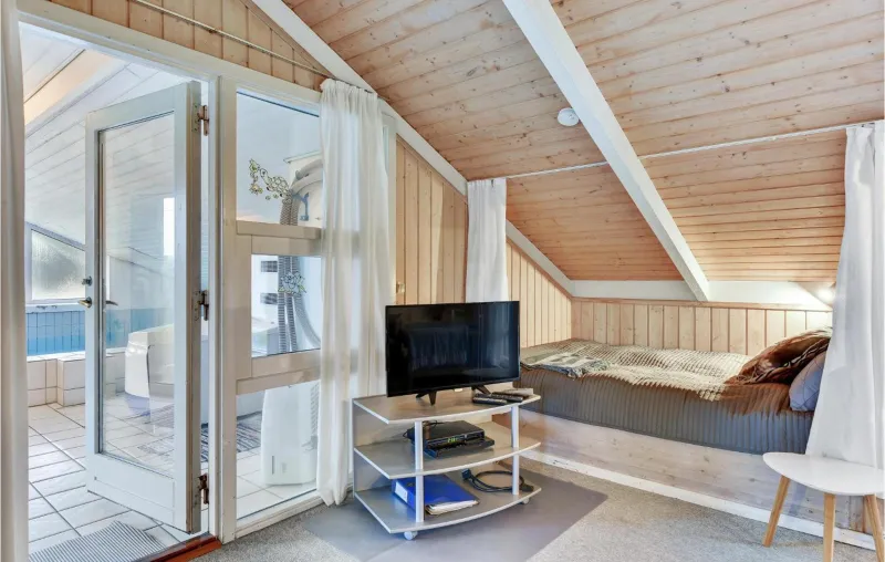 Amazing Home In Hvide Sande With Sauna photo 24