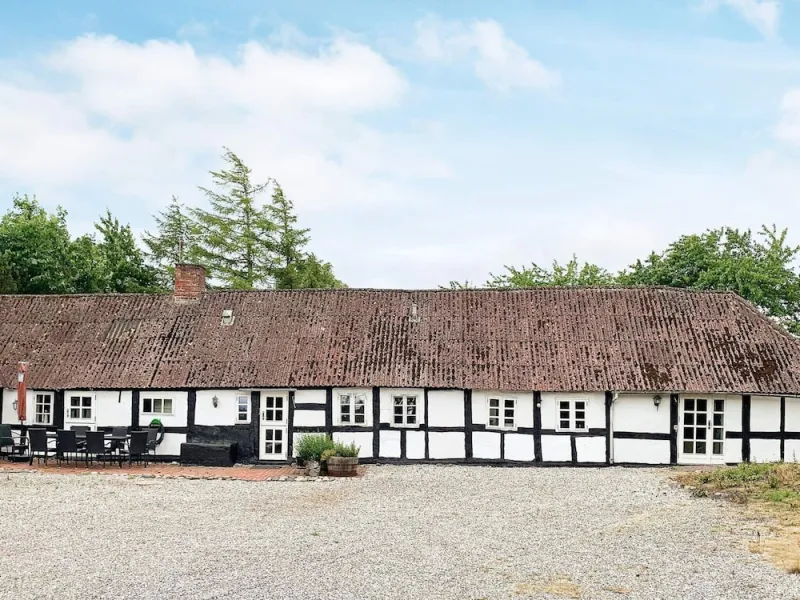 Billede 2 af 7 Person Holiday Home in Grenaa