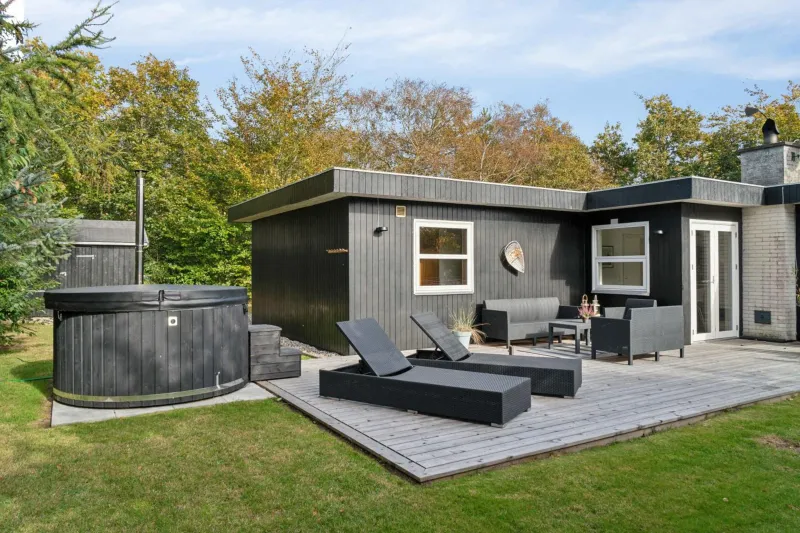 Enjoy A Holiday Just 200 M From Ringkøbing Fjord photo 1